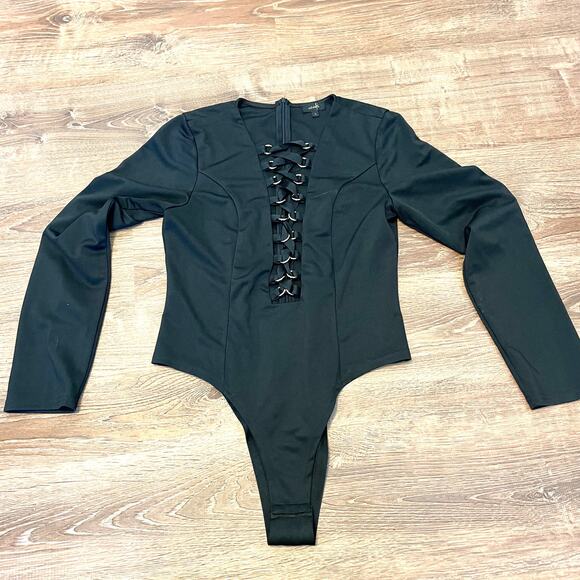 Twelve byOntWelfth Long Sleeve Lace Up Thong Bodysuit - Picture 1 of 13